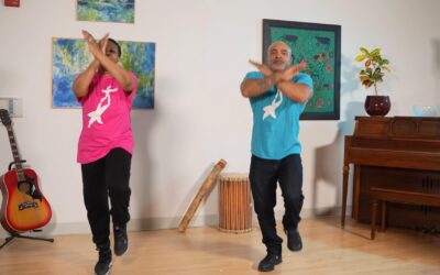 Fiona and Carlos Make a Splash